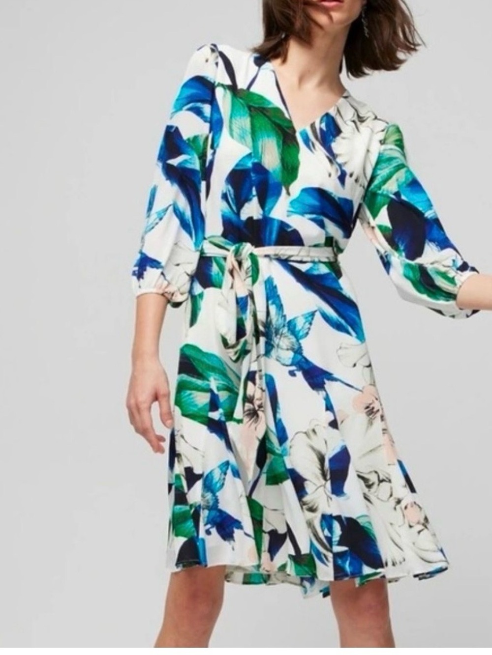 NWT WHBM ELENA Floral V-Neck Tie-Waist Dress Size 6